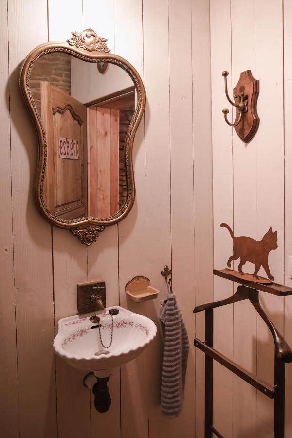 Les Chambres Du Chat Sainte-Cécile Exteriér fotografie